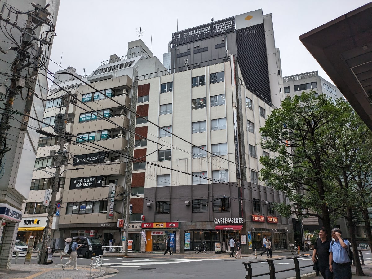 v20250427003015/fresh/building/J00100392036_8