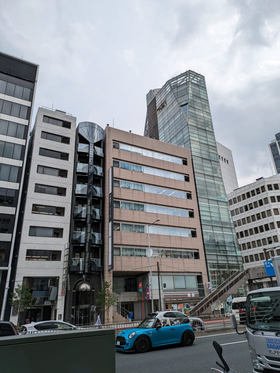 v20250427003015/fresh/building/J00100392116_5