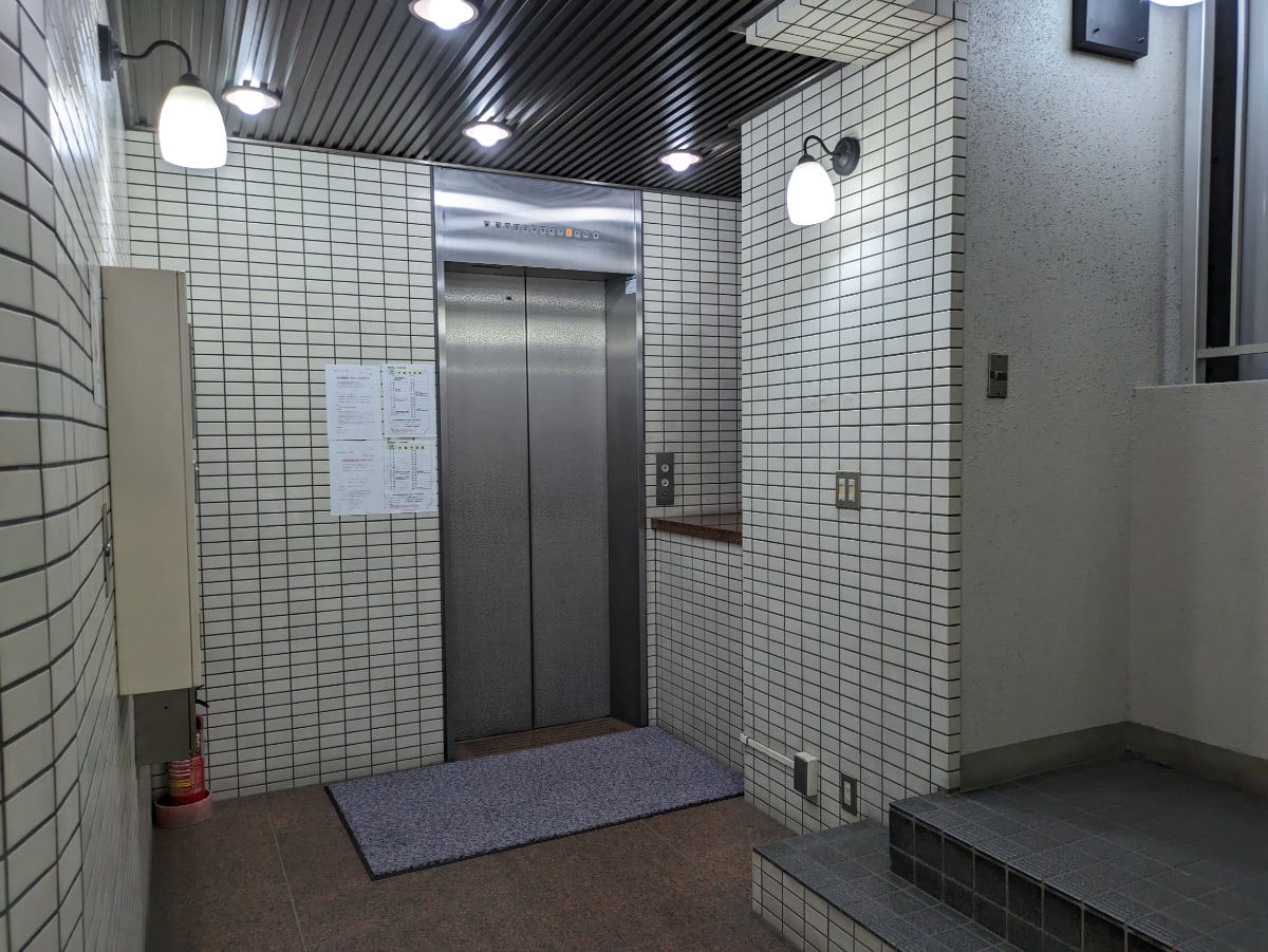 v20250427003015/fresh/building/J00100392124_8