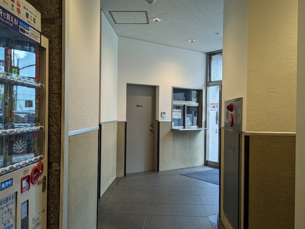 v20250427003015/fresh/building/J00100392194_12