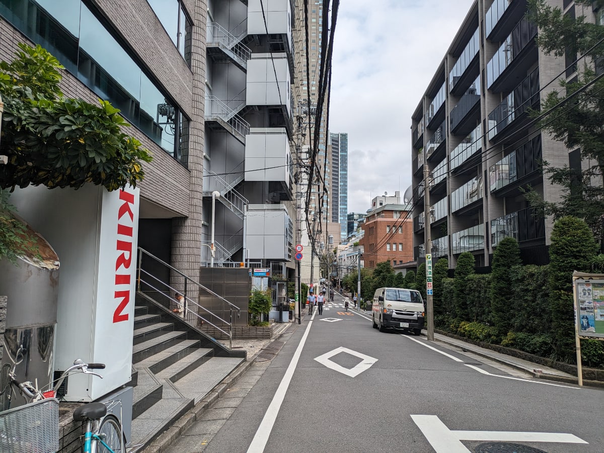 v20250427003015/fresh/building/J00100392201_2