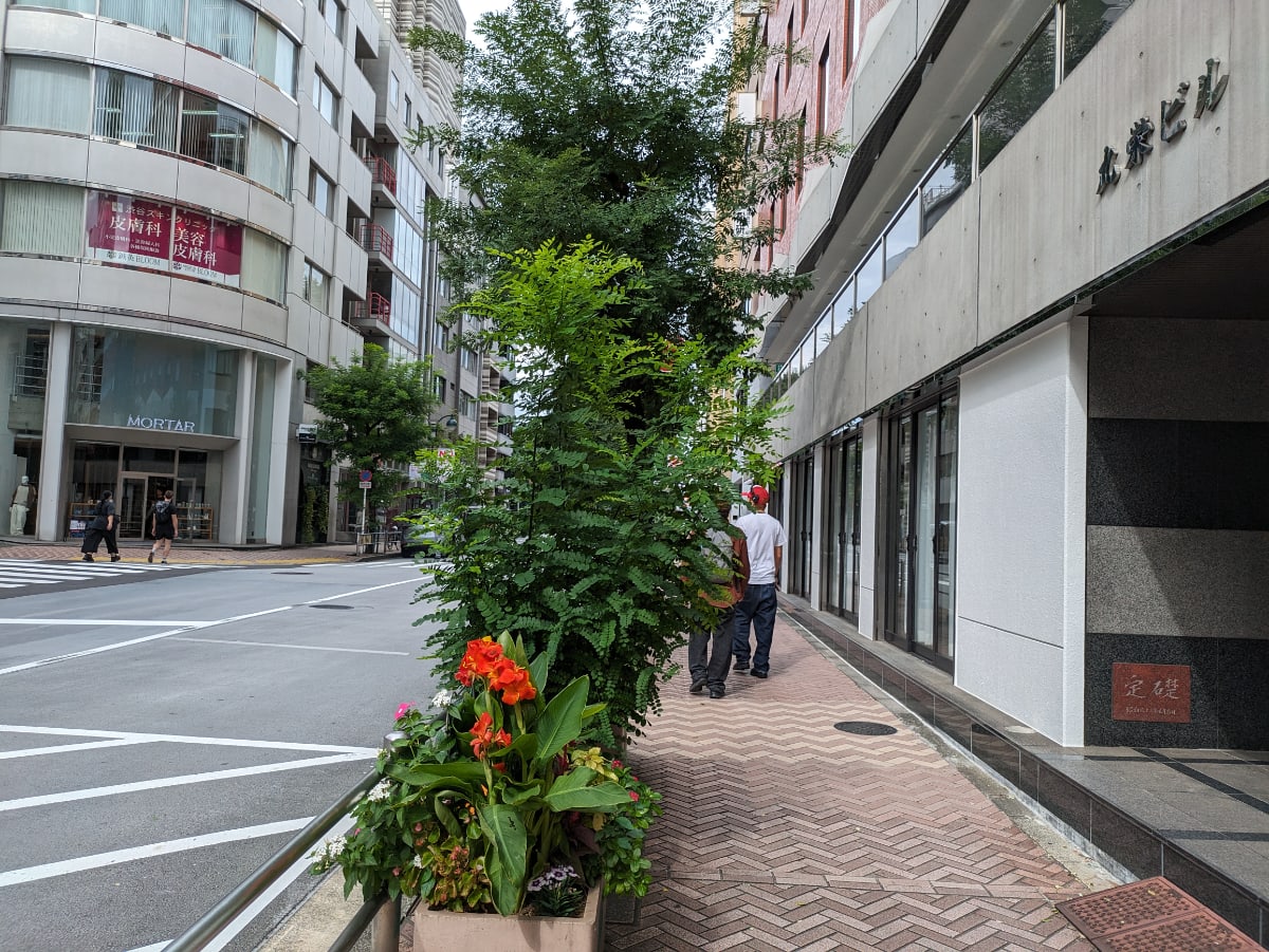 v20250427003015/fresh/building/J00100392240_13