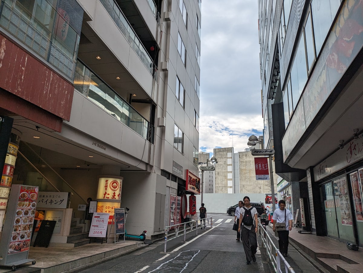 v20250427003015/fresh/building/J00100392293_14