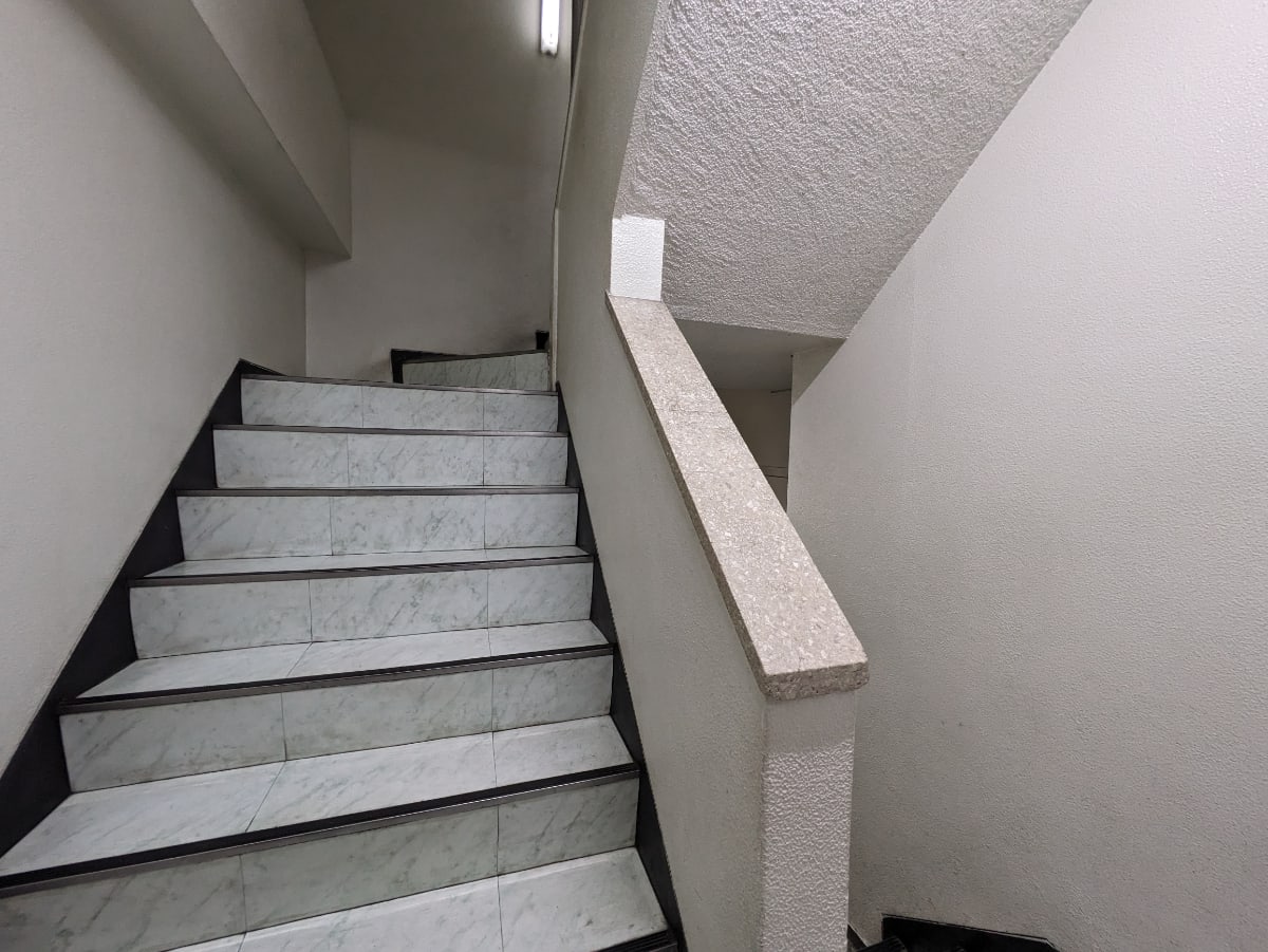 v20250427003015/fresh/building/J00100392296_13