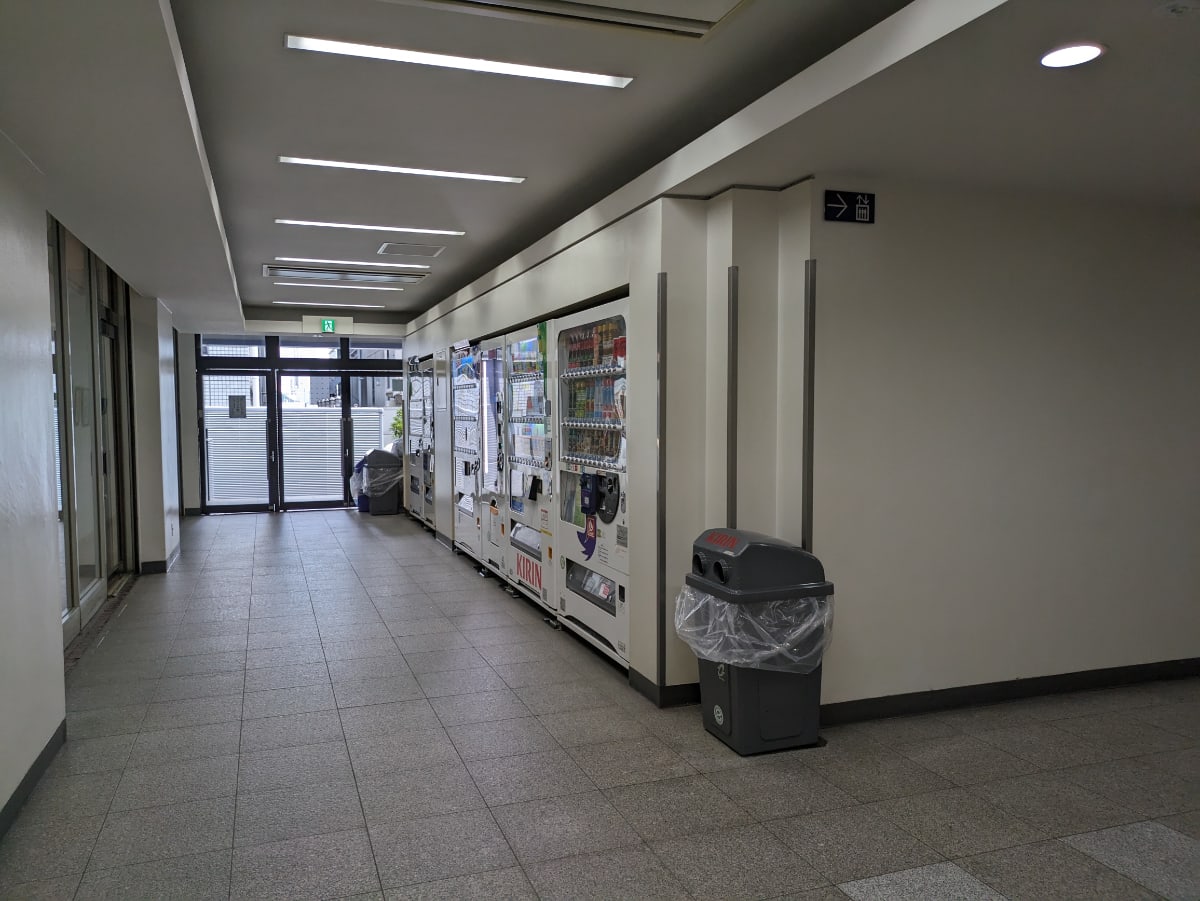 v20250427003015/fresh/building/J00100392362_22