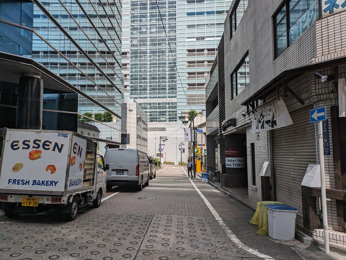 v20250427003015/fresh/building/J00100392599_20