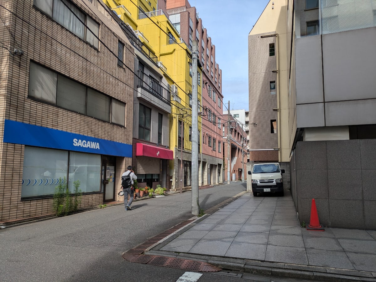 v20250427003015/fresh/building/J00100392713_8