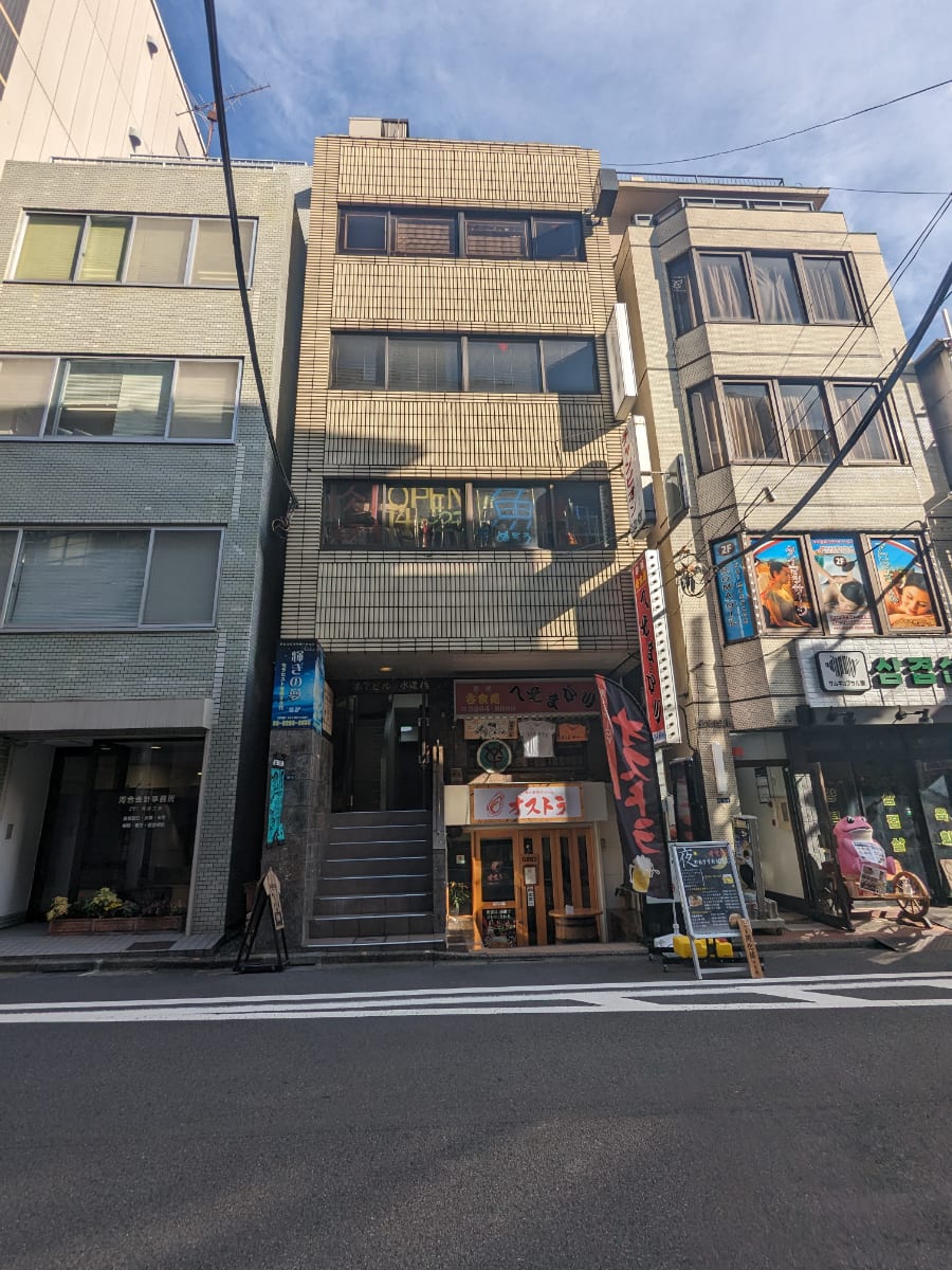 v20250427003410/fresh/building/J00100393029_1