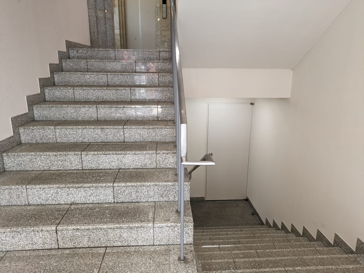v20250427003410/fresh/building/J00100393042_12
