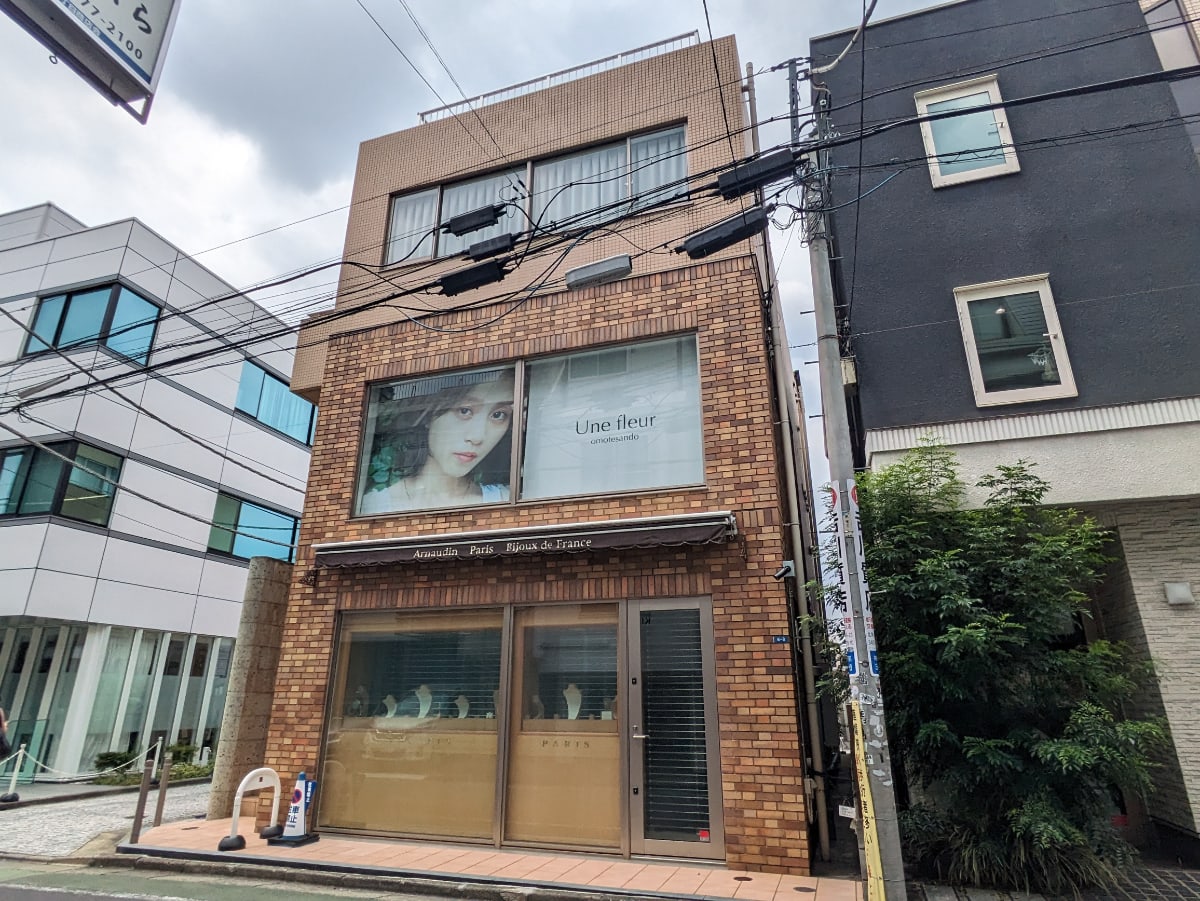 v20250427003410/fresh/building/J00100393083_1