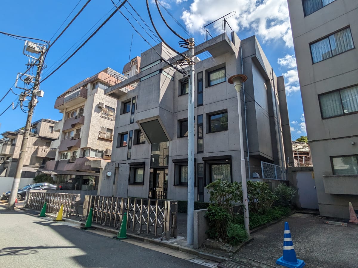 v20250427003410/fresh/building/J00100393257_5