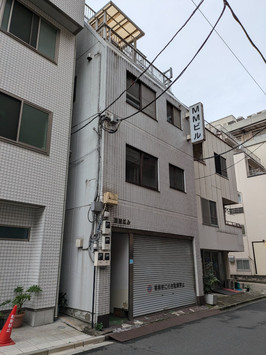 v20250427003410/fresh/building/J00100393326_8