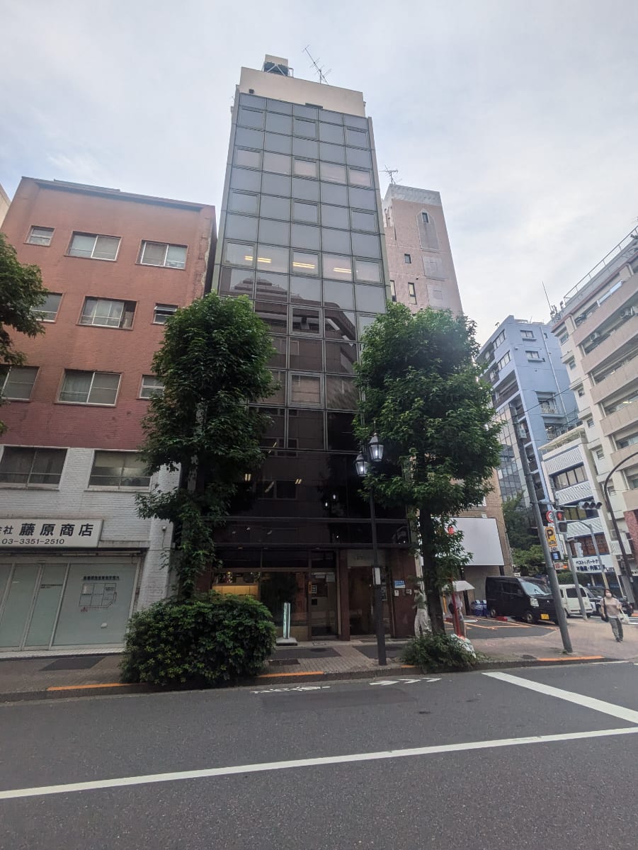 v20250427003410/fresh/building/J00100393985_25