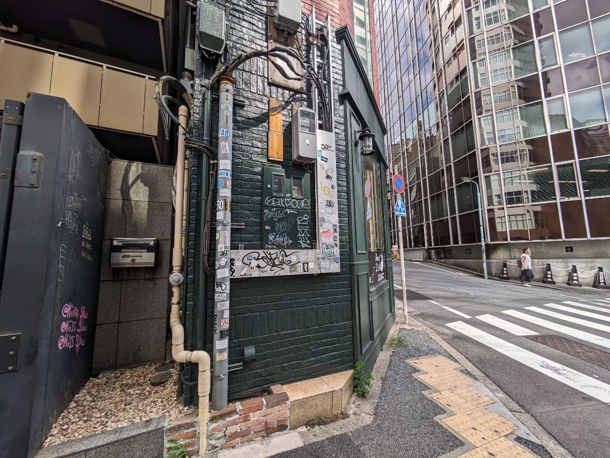 v20250427003410/fresh/building/J00100394160_10