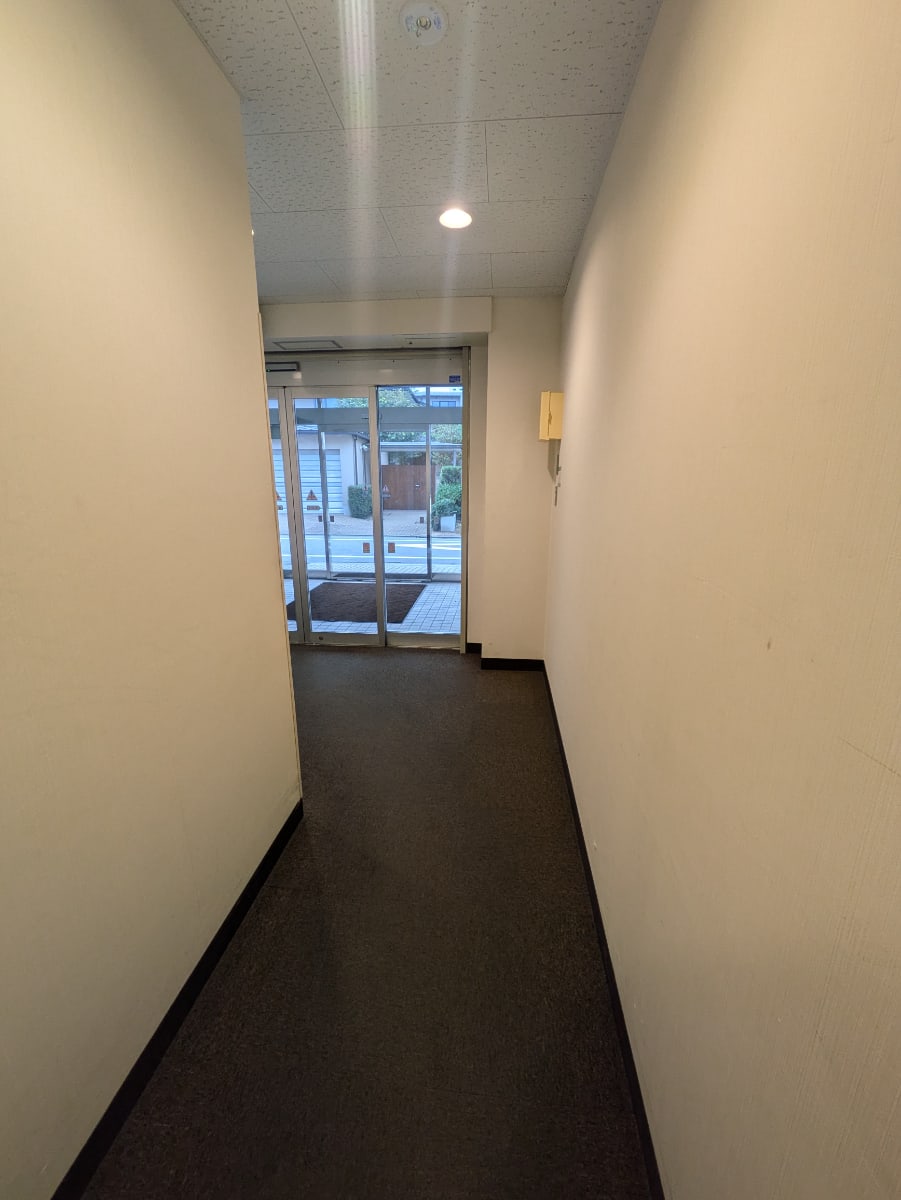 v20250427003410/fresh/building/J00100394243_9