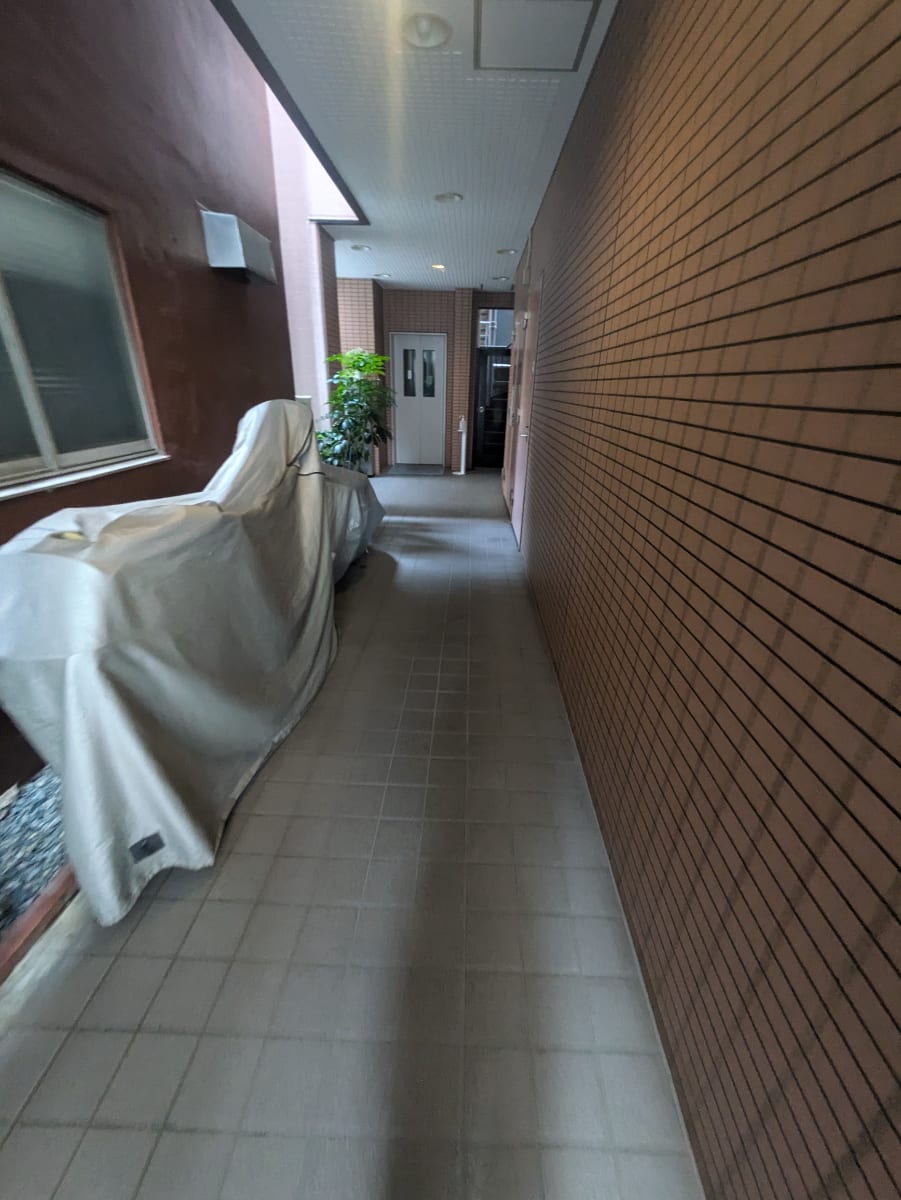 v20250427003410/fresh/building/J00100394383_5