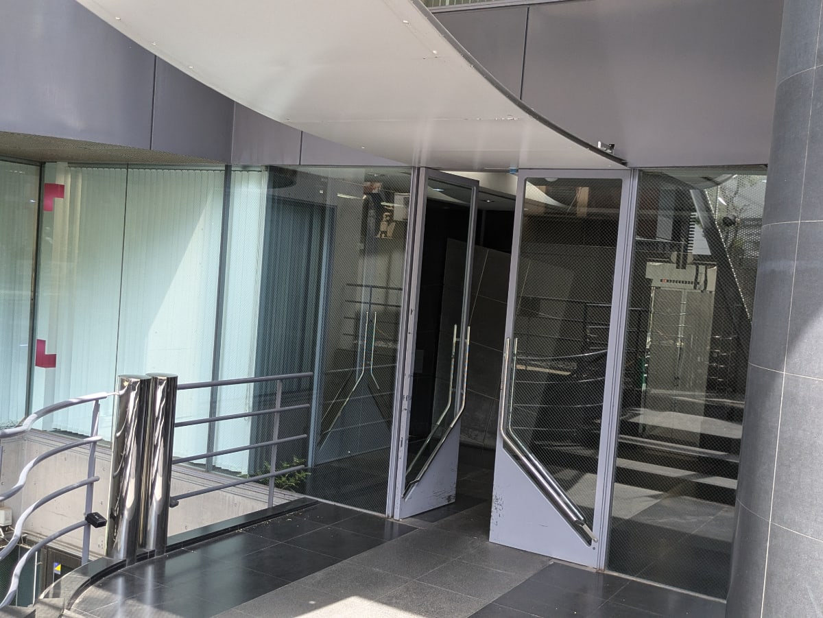 v20250427003410/fresh/building/J00100394575_3