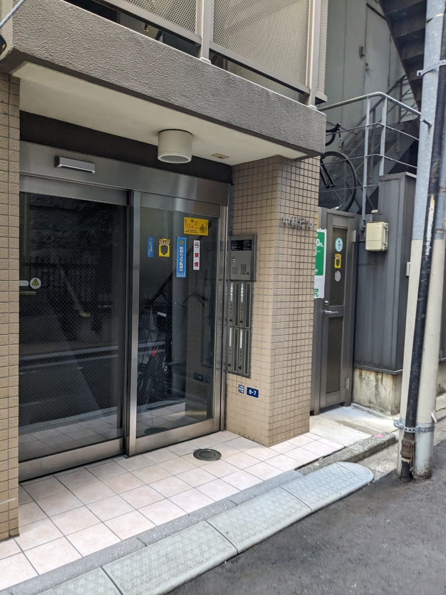 v20250427003410/fresh/building/J00100394680_3