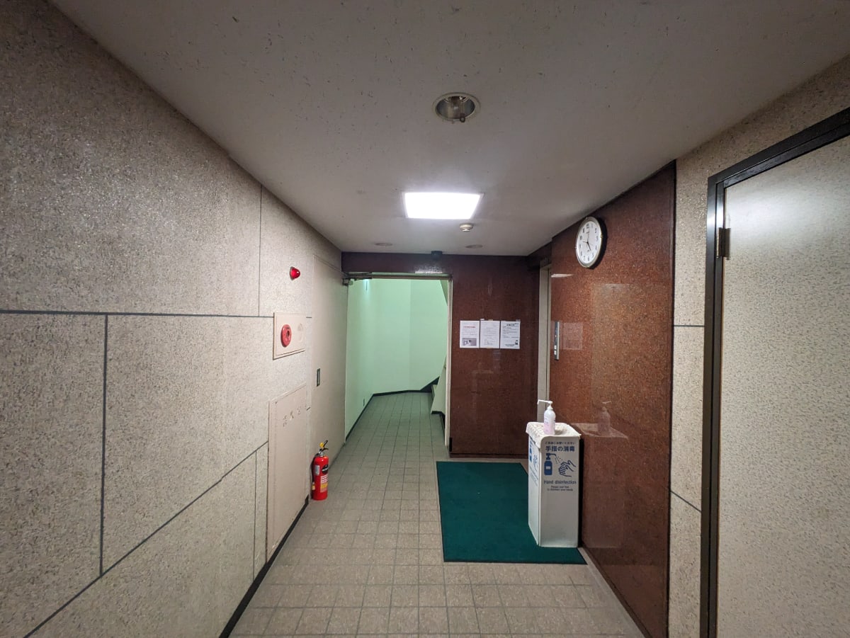 v20250427003410/fresh/building/J00100394681_4