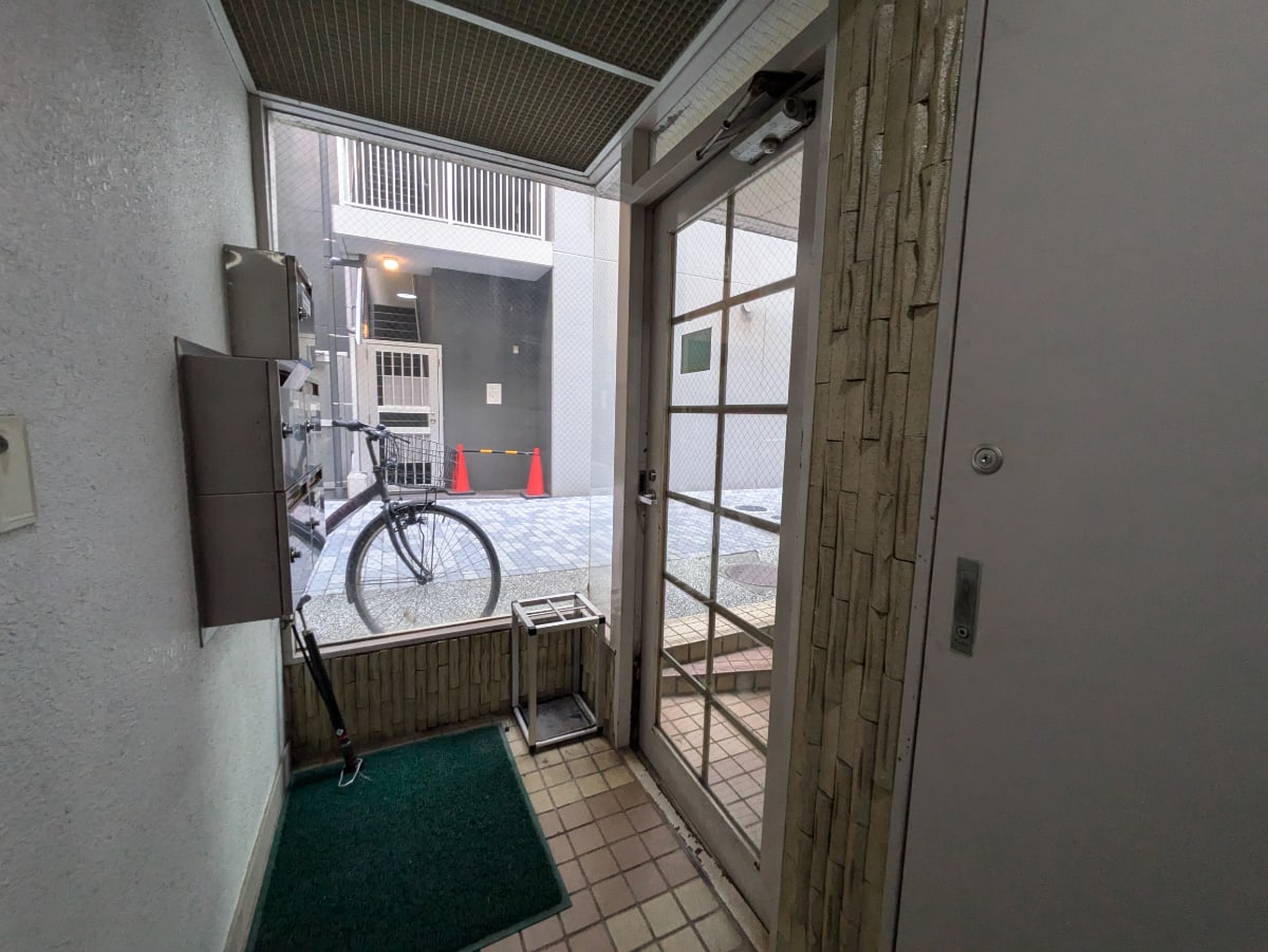 v20250427003410/fresh/building/J00100394714_9