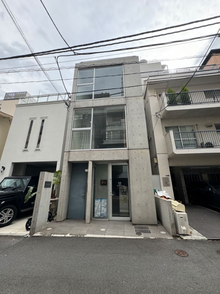 v20250427003410/fresh/building/J00100394928_1