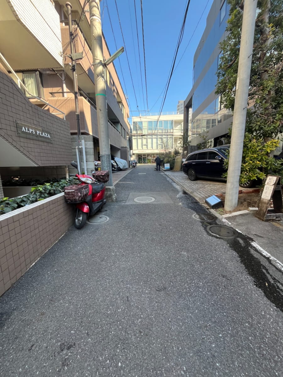 v20250427003410/fresh/building/J00100395061_2