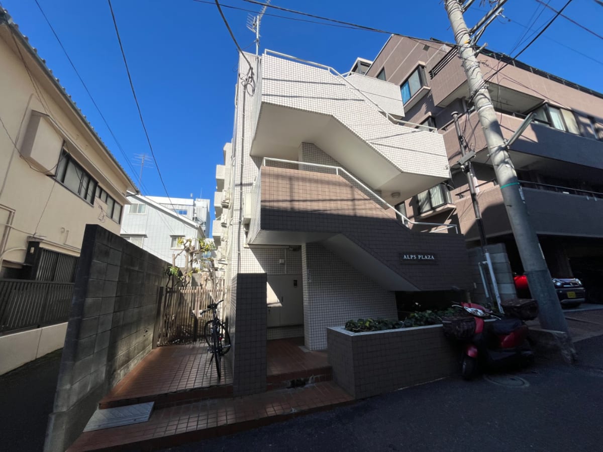 v20250427003410/fresh/building/J00100395061_5