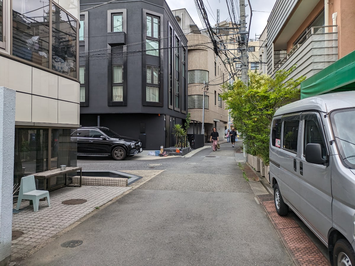 v20250427003410/fresh/building/J00100396053_2