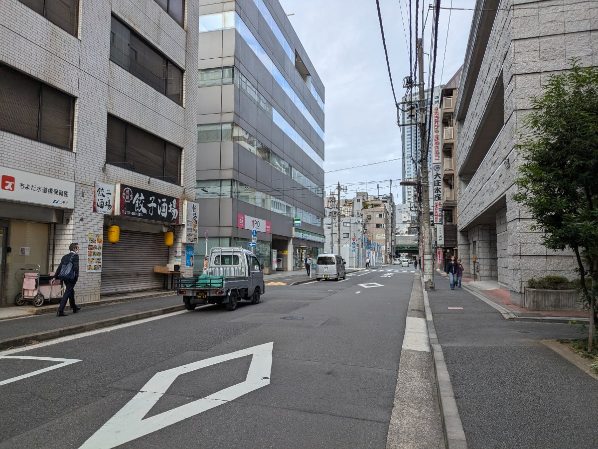 v20250427003805/fresh/building/J00100397904_9