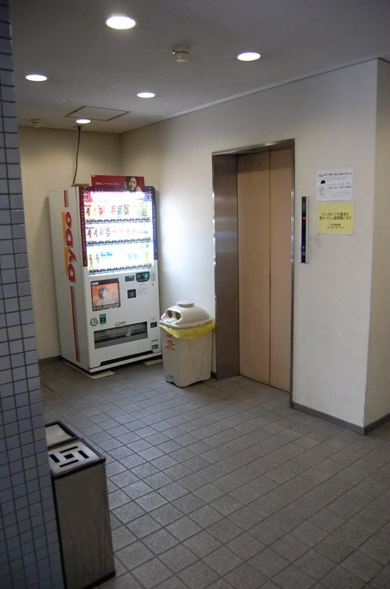 v20250427003805/fresh/building/J00100399573_4