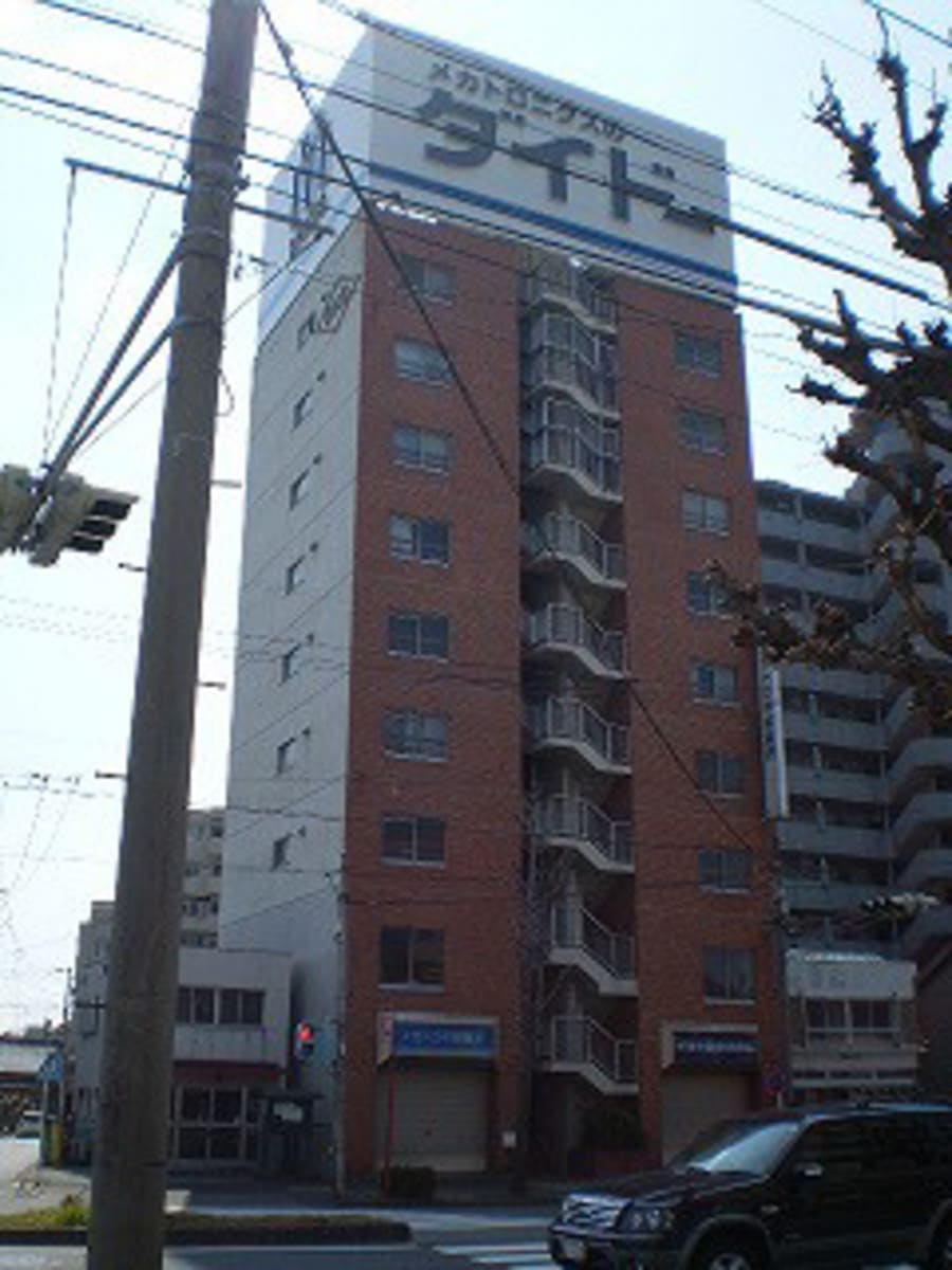 v20250427003805/fresh/building/J00100399596_1