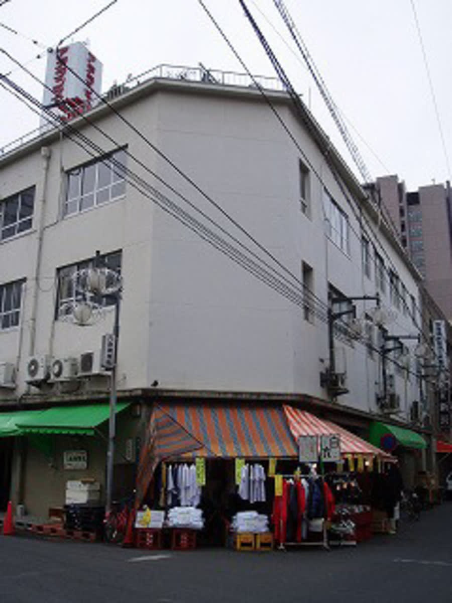 v20250427003805/fresh/building/J00100400327_1