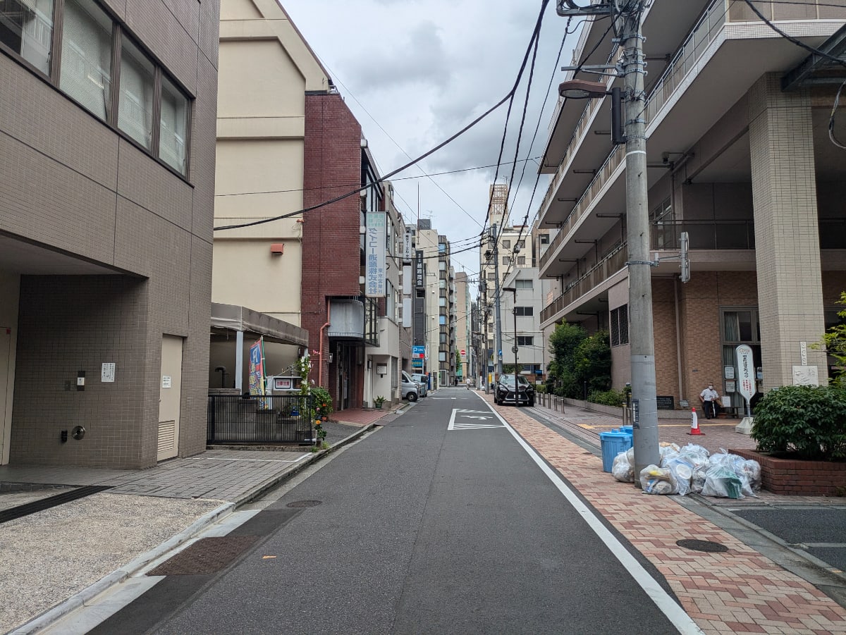 v20250427003805/fresh/building/J00100401293_7