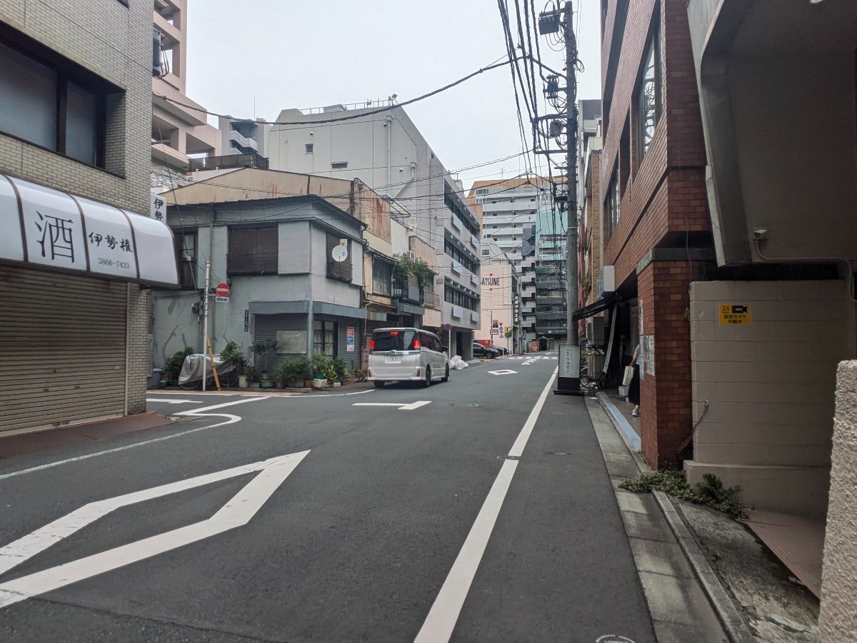 v20250427003805/fresh/building/J00100401293_8