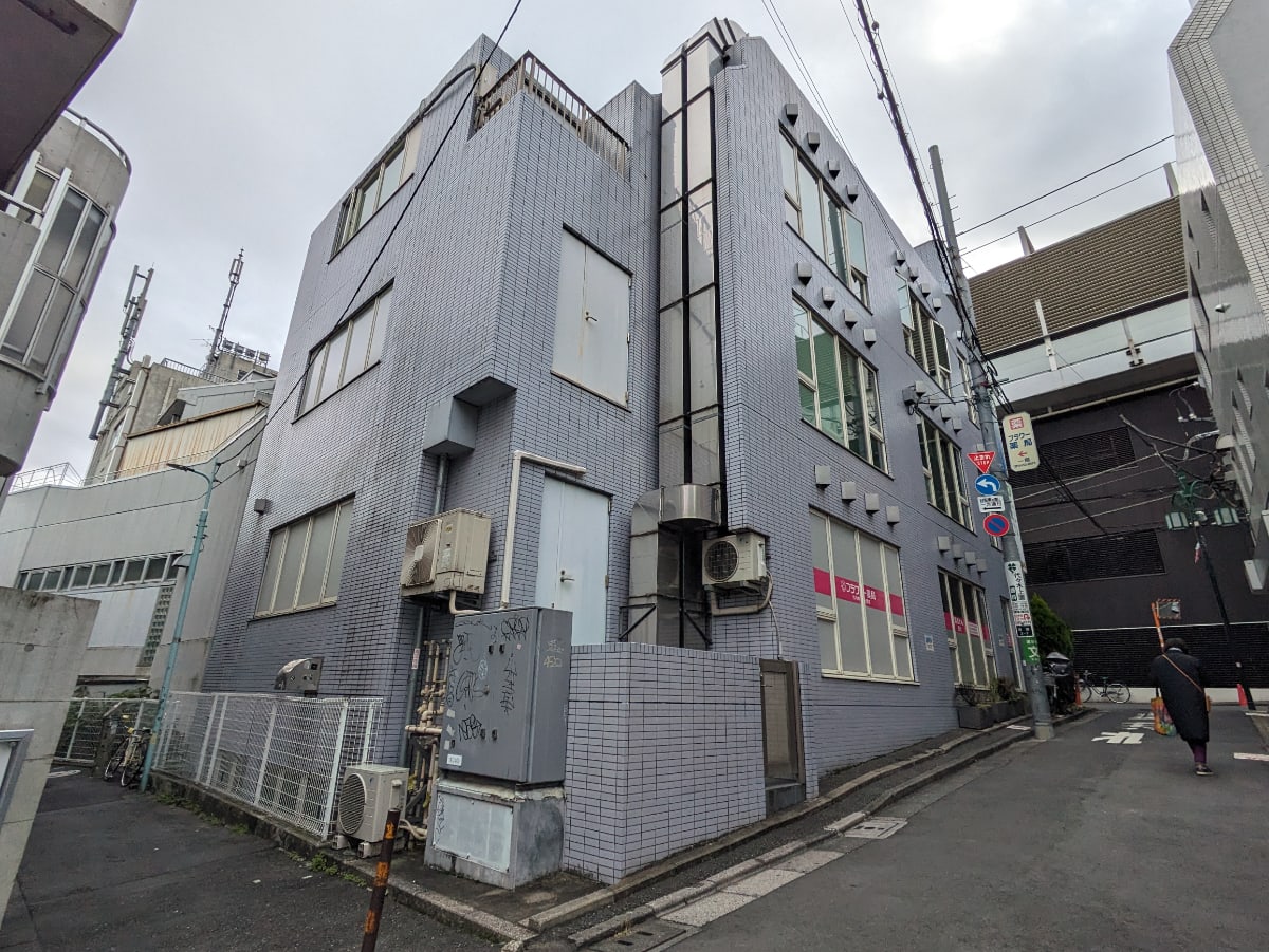 v20250427003805/fresh/building/J00100401411_16