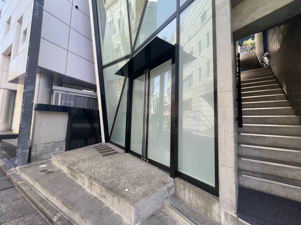 v20250427003805/fresh/building/J00100401428_3