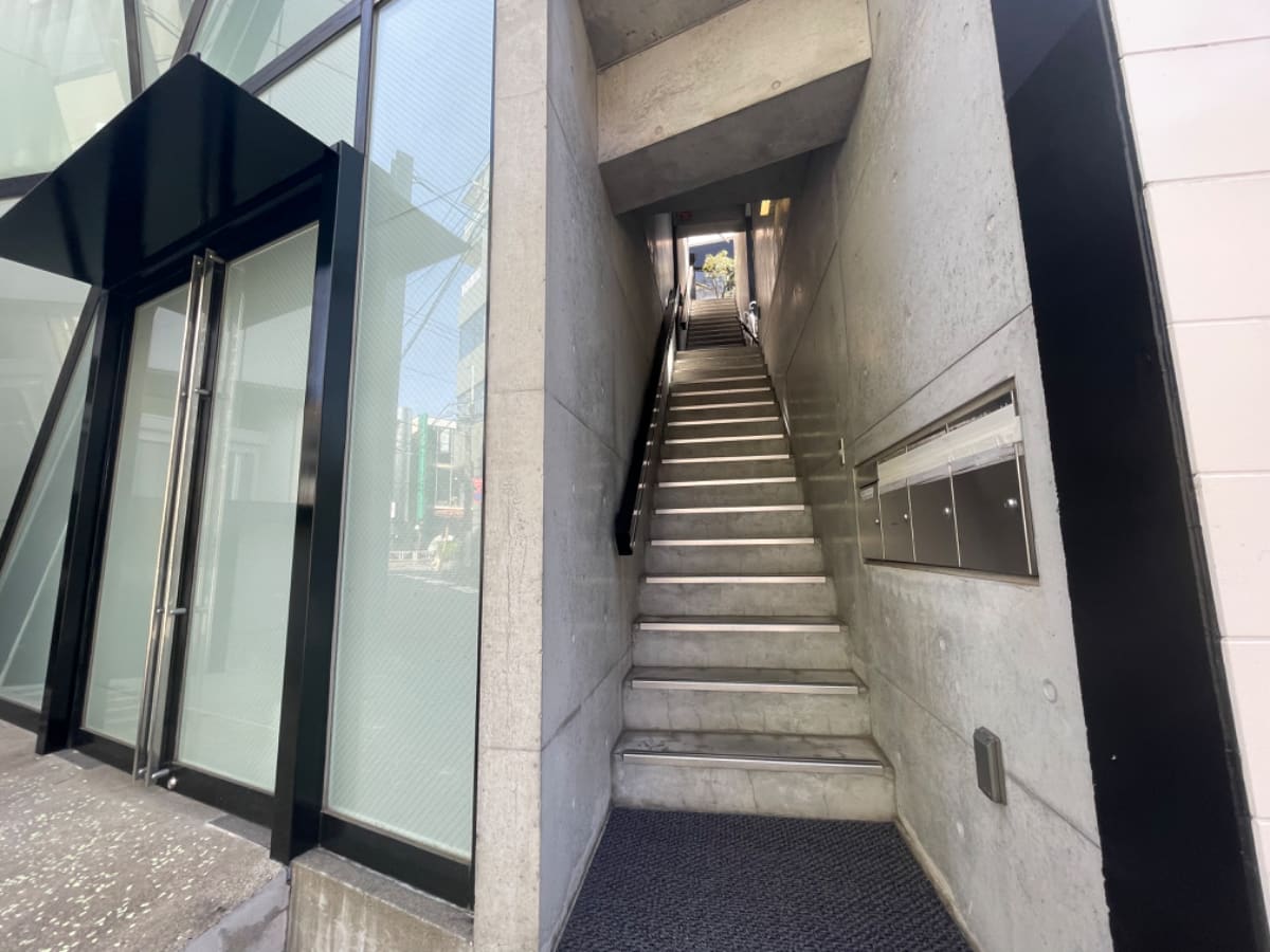 v20250427003805/fresh/building/J00100401428_4