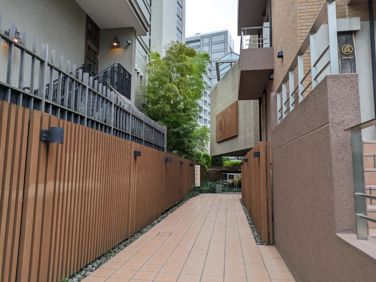 v20250427003805/fresh/building/J00100401441_7
