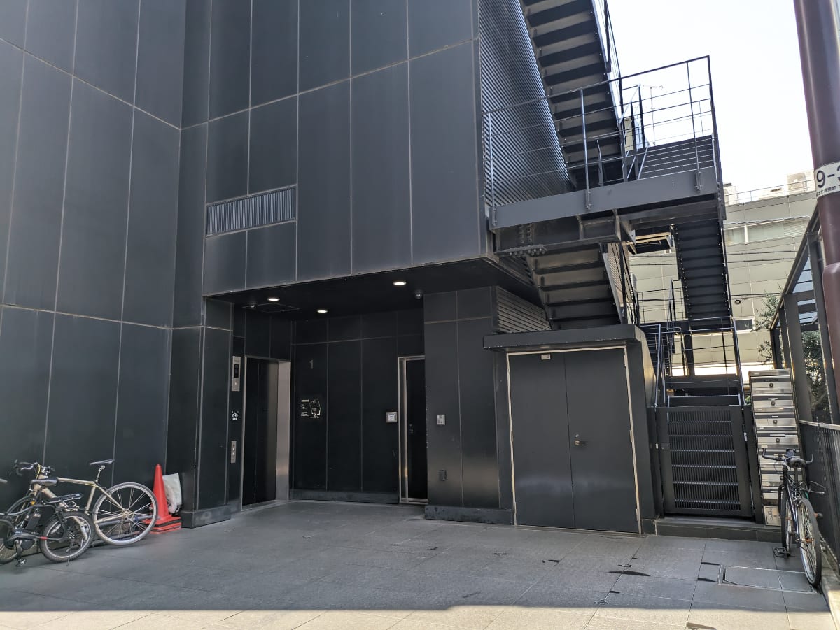 v20250427003805/fresh/building/J00100401444_3
