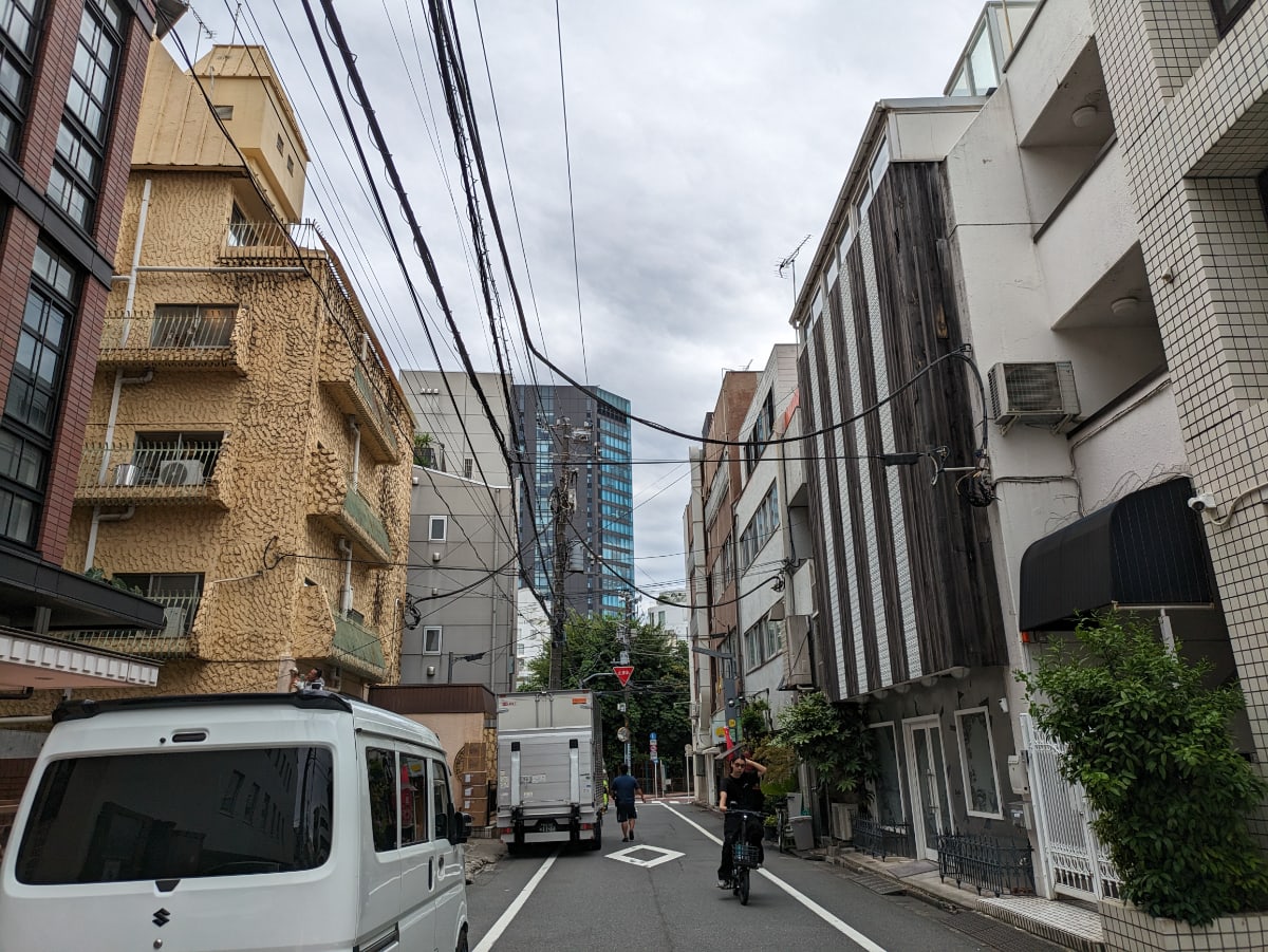v20250427004119/fresh/building/J00100402004_2