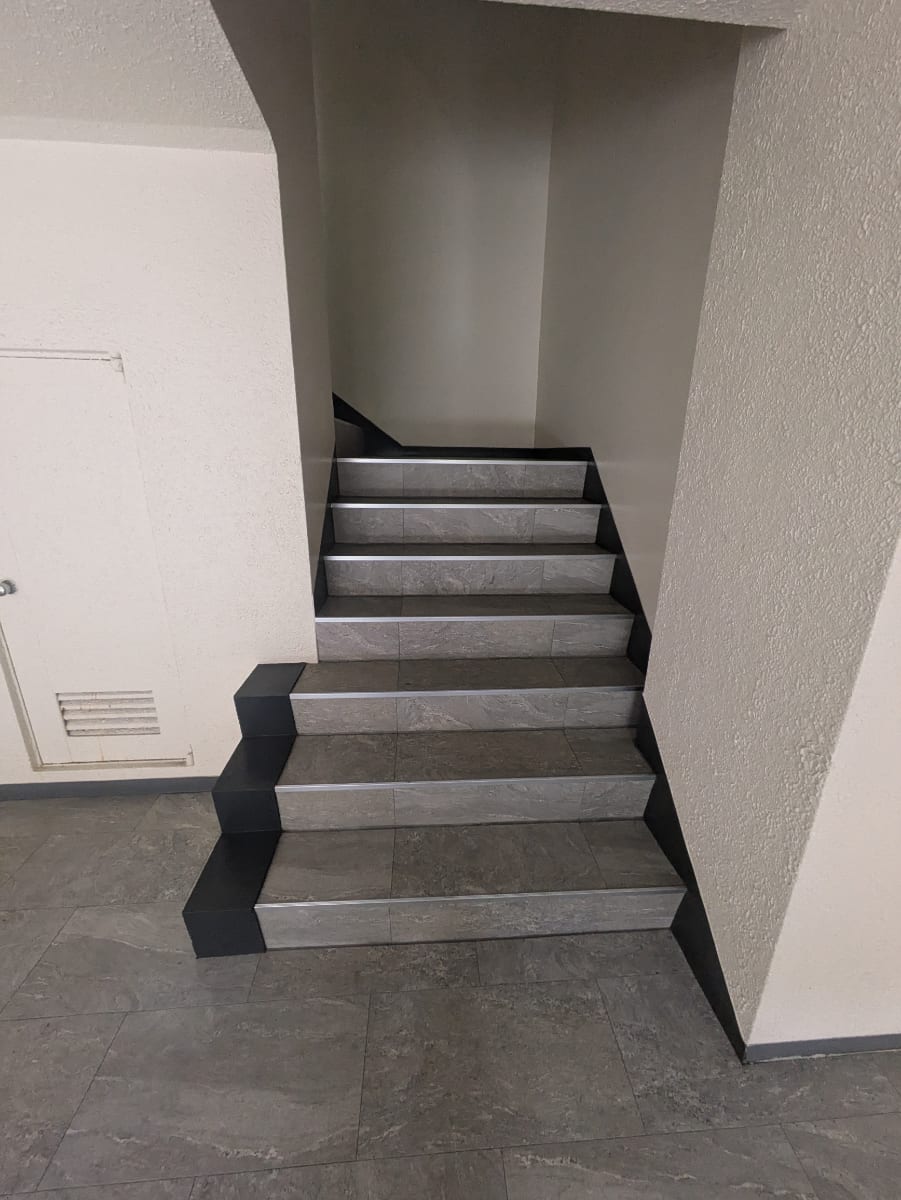 v20250427004119/fresh/building/J00100402443_5