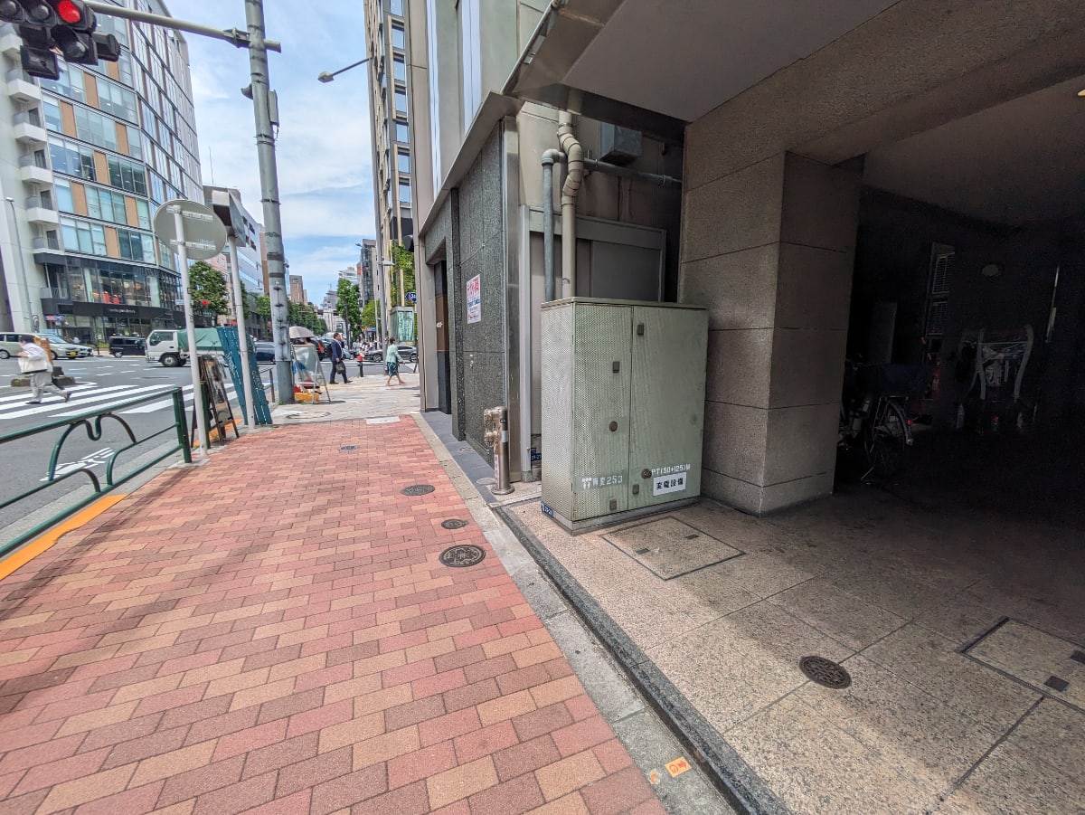 v20250427004119/fresh/building/J00100402537_2