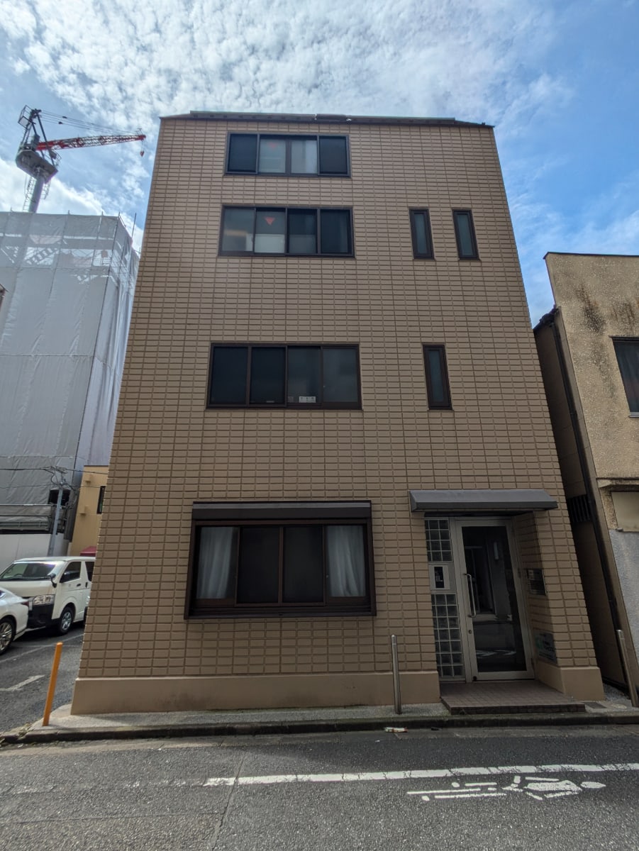 v20250427004119/fresh/building/J00100402781_1