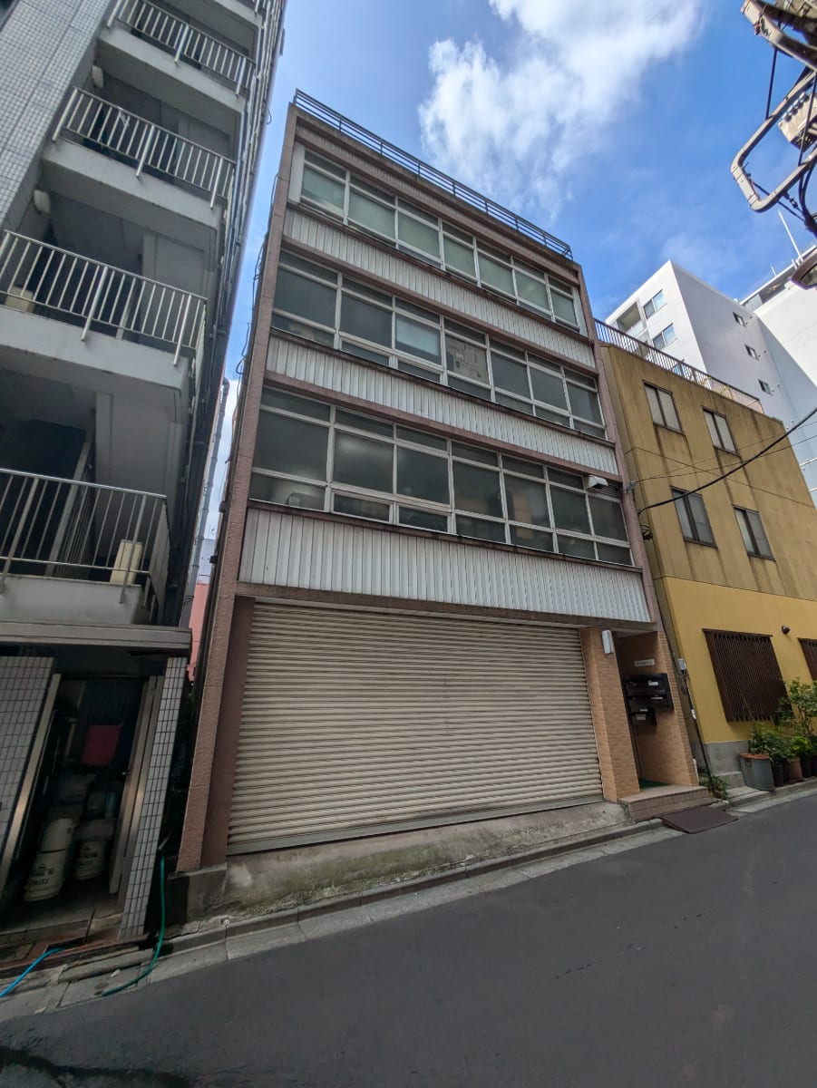 v20250427004119/fresh/building/J00100402806_1