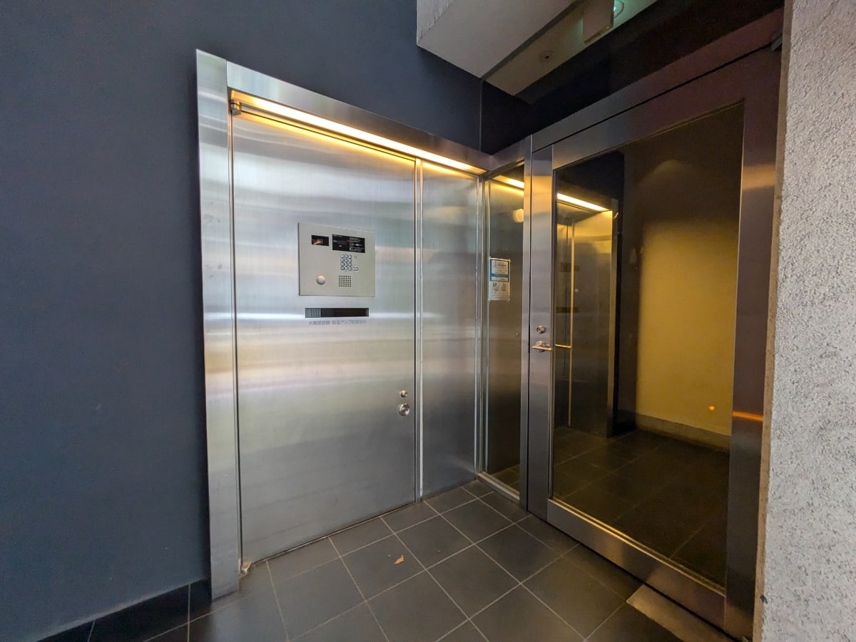 v20250427004119/fresh/building/J00100403238_3