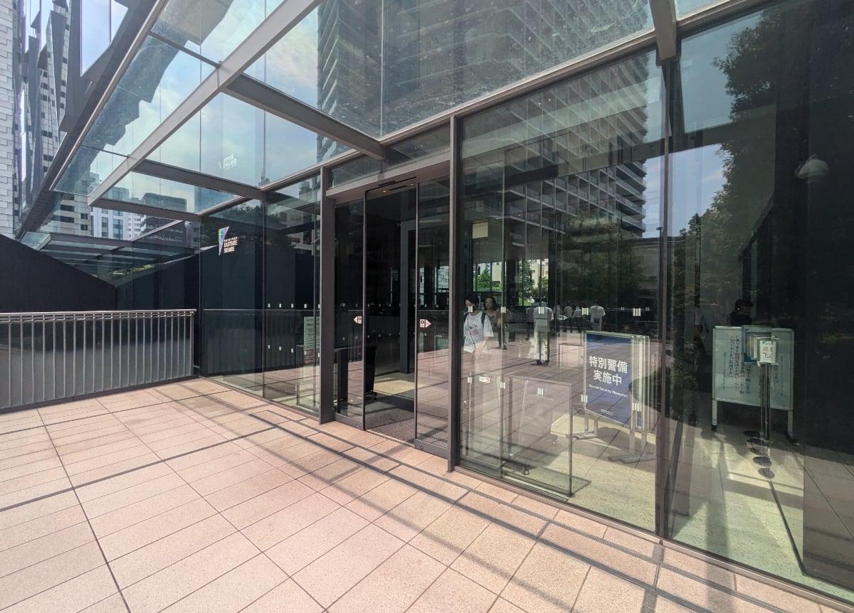 v20250427004119/fresh/building/J00100403300_3