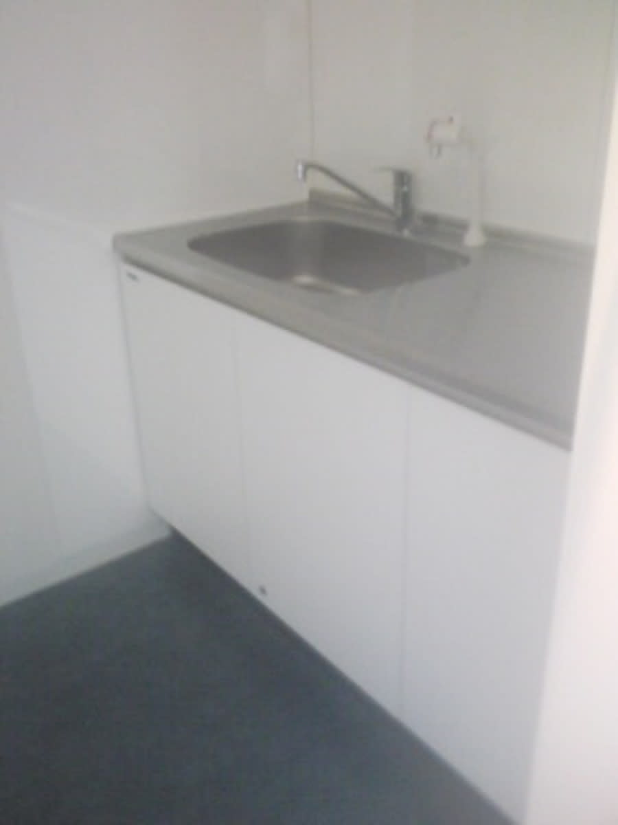 v20250427004119/fresh/building/J00100403300_8