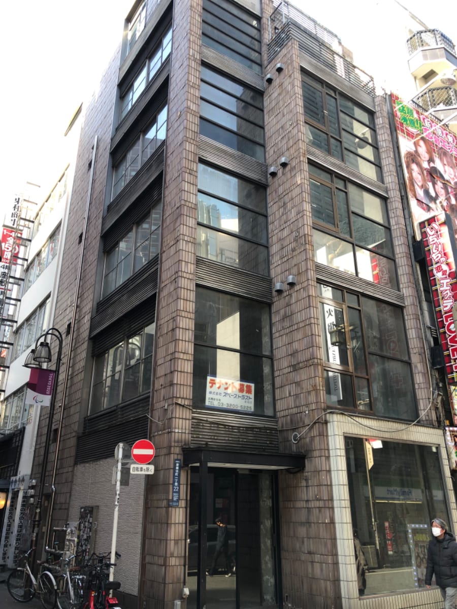 v20250427004119/fresh/building/J00100403595_1