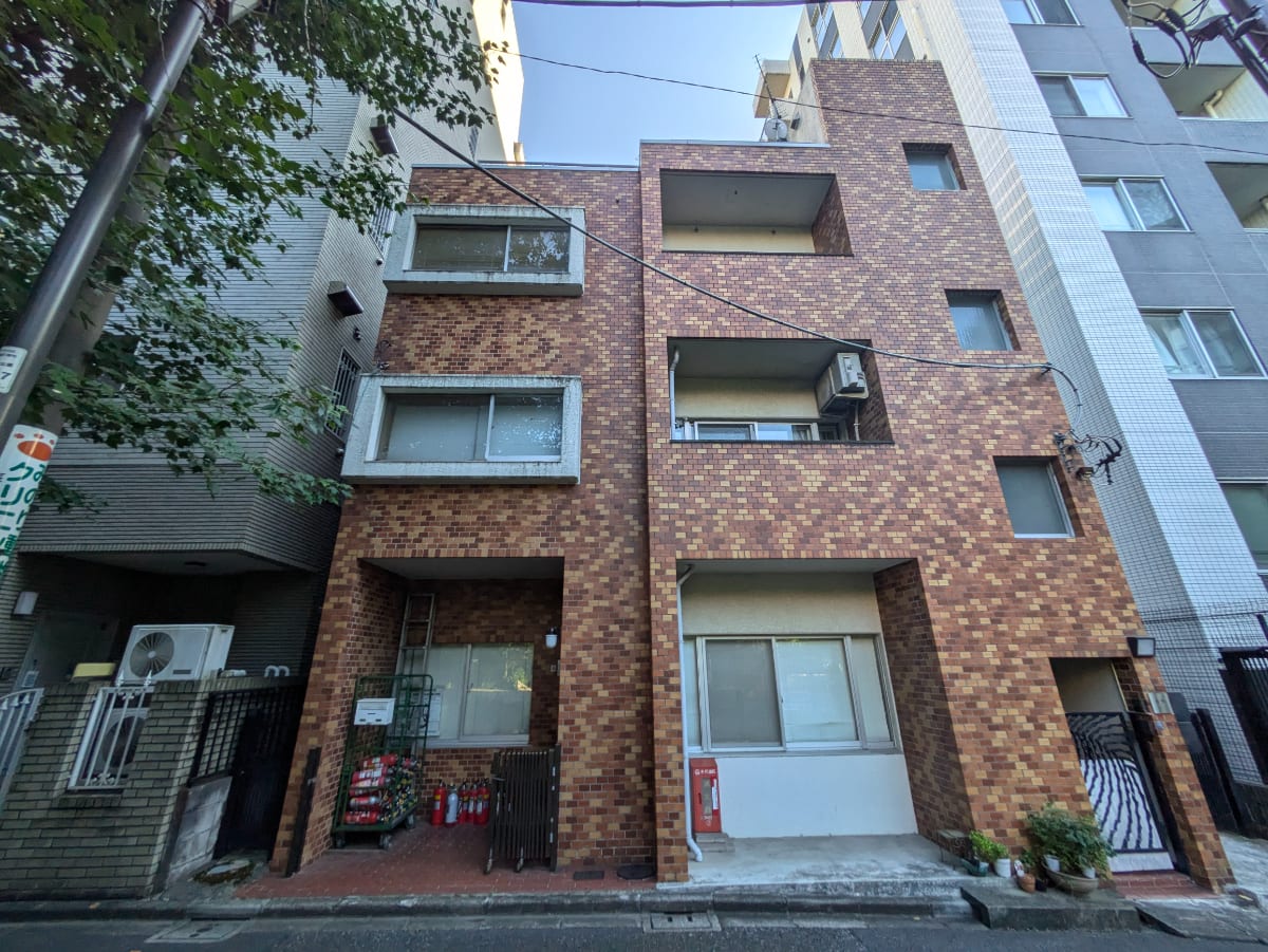 v20250427004119/fresh/building/J00100403981_1
