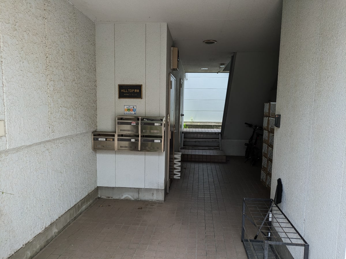 v20250427004119/fresh/building/J00100404160_3